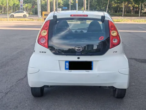 BYD F0