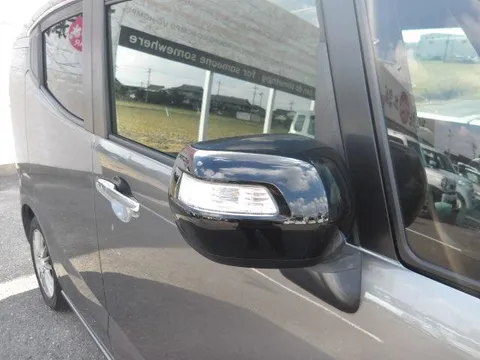 Honda N-BOX Slash