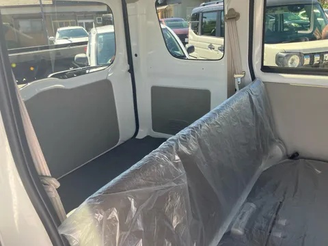 Mitsubishi Minicab Van