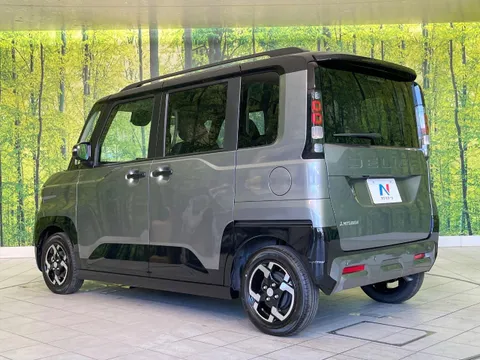 Mitsubishi Delica Mini