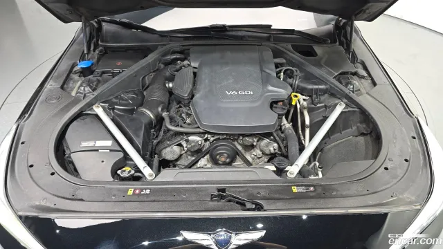 Genesis G90 (EQ900)