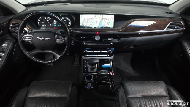 Genesis G90 (EQ900)