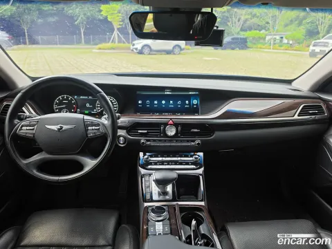 Genesis G90 (EQ900)
