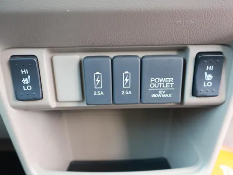 Honda N-BOX Slash