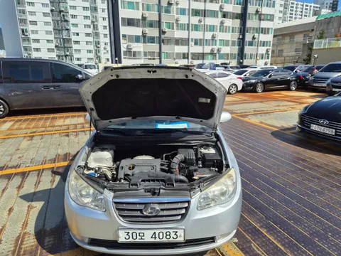 Hyundai Elantra (Avante)