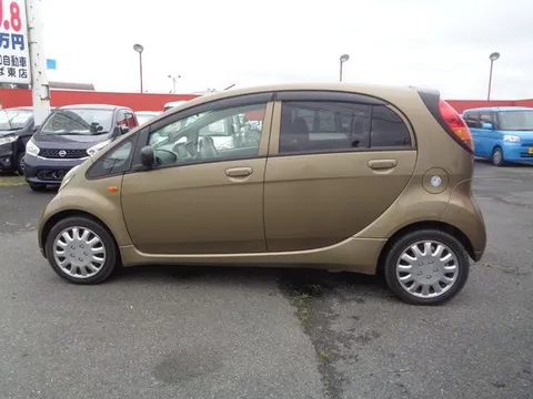 Mitsubishi I