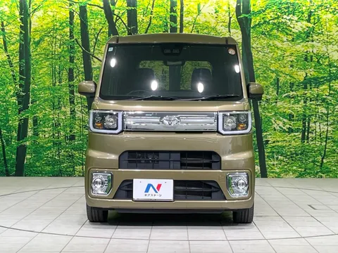 Toyota Pixis Mega
