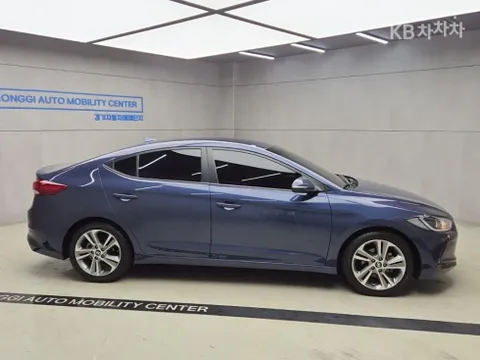Hyundai Elantra (Avante)