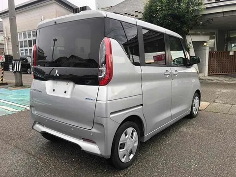 Mitsubishi eK Space