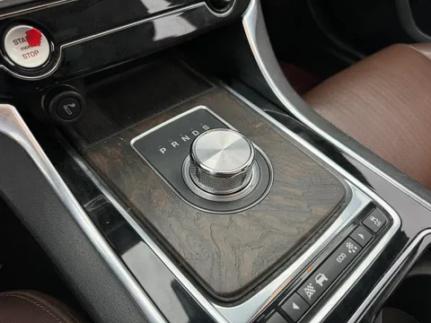 Jaguar XFL
