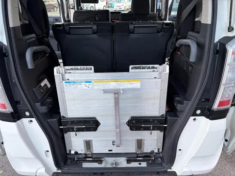 Honda N-BOX Plus