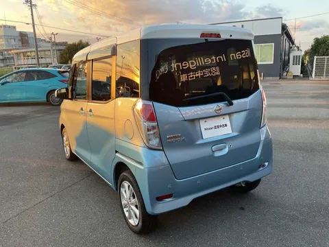 Nissan Dayz Roox