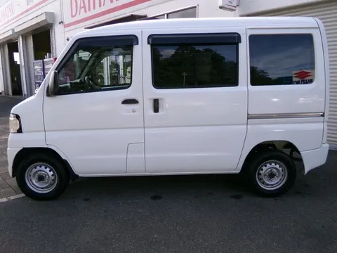 Mitsubishi Minicab Van
