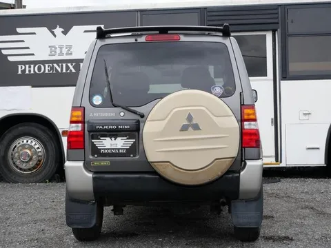 Mitsubishi Pajero Mini