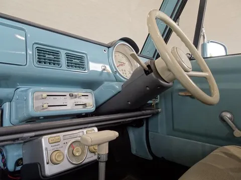 Nissan Pao