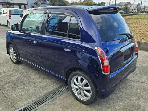 Daihatsu Mira Gino