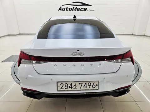 Hyundai Elantra (Avante)