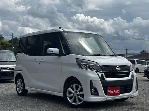 Nissan Dayz Roox