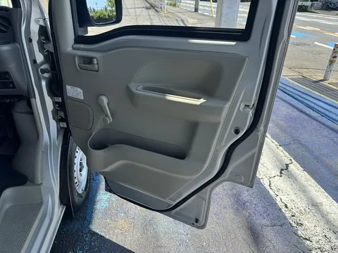 Nissan Clipper