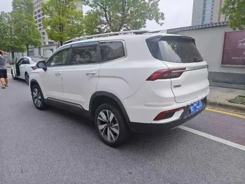 Geely Haoyue