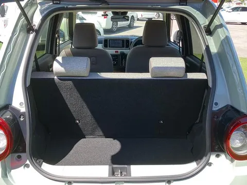 Daihatsu Mira Tocot