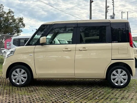 Suzuki Spacia