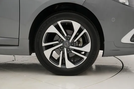 Renault SM3