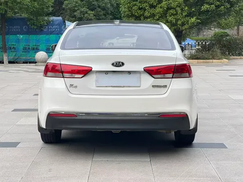 Kia K4