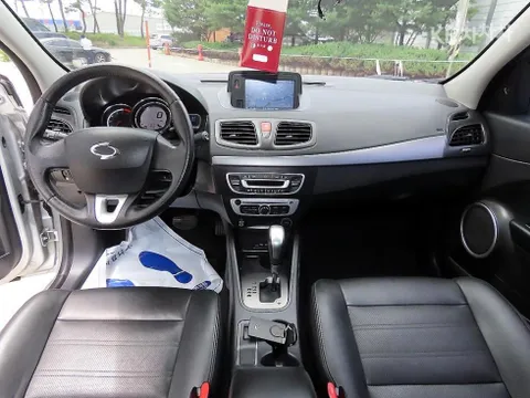 Renault SM3