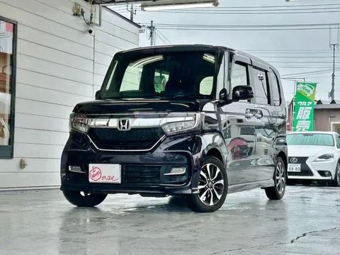 Honda N-BOX Custom