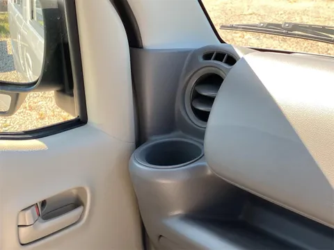 Nissan Clipper Van