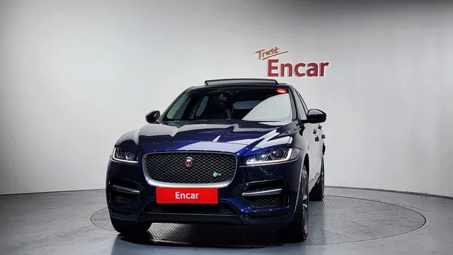 Jaguar F-Pace