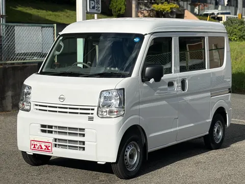 Nissan Clipper Van