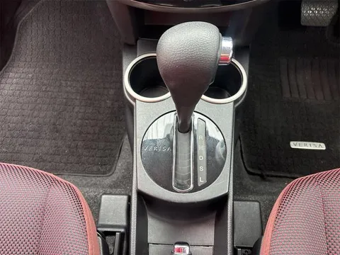 Mazda Verisa