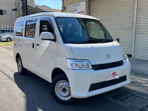 Toyota TownAce Van