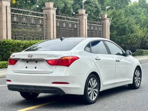 Hyundai Mistra