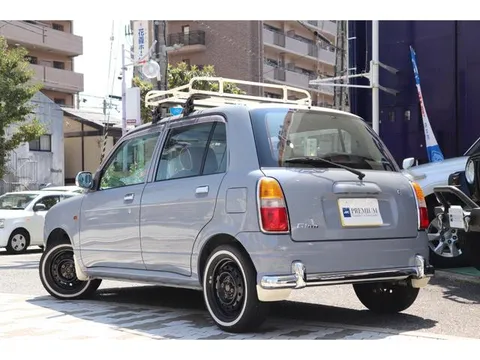 Daihatsu Mira Gino