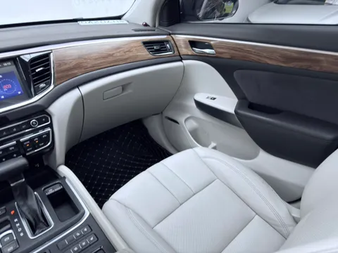 Gac GS8