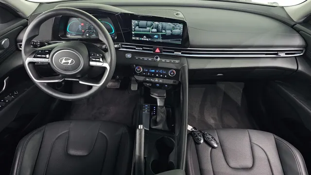 Hyundai Elantra (Avante)