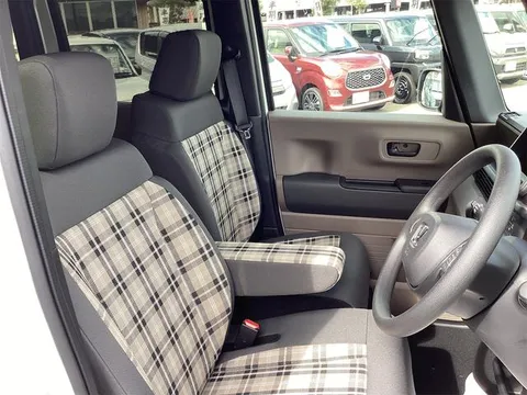 Honda N-BOX Joy