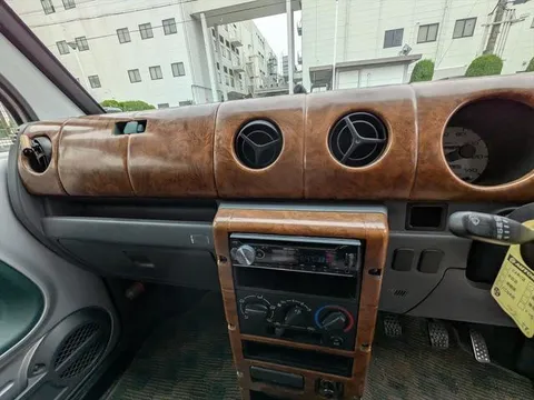 Daihatsu Naked