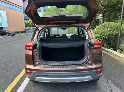 BAIC Senova X35