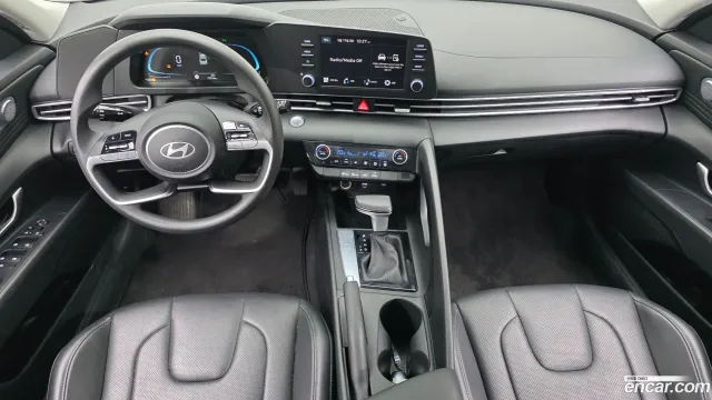 Hyundai Elantra (Avante)