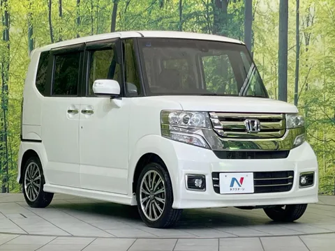 Honda N-BOX Custom