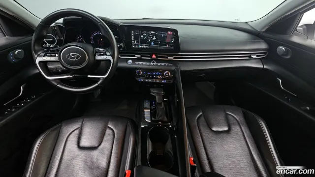 Hyundai Elantra (Avante)