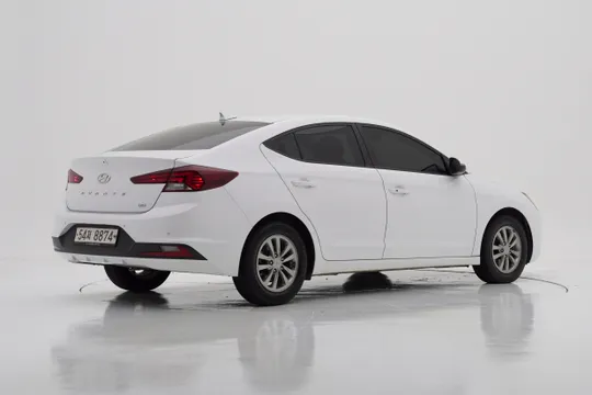 Hyundai Elantra (Avante)