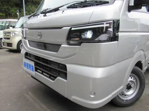 Nissan Clipper Truck