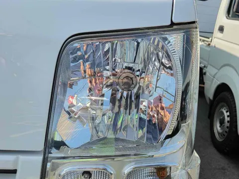 Mitsubishi Minicab Van