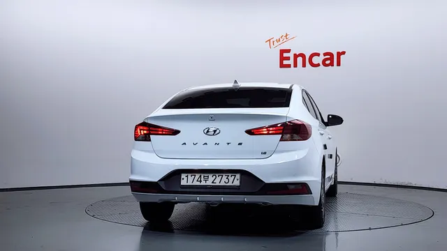 Hyundai Elantra (Avante)