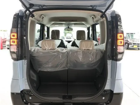 Mitsubishi Delica Mini